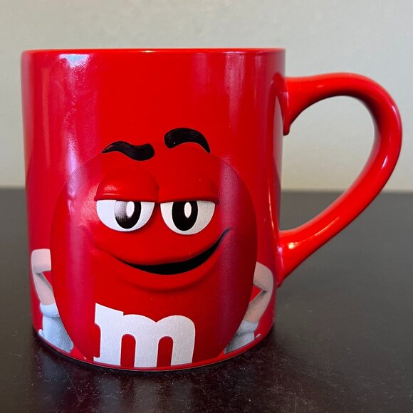 M&M’s Mars “RED LOOKS GOOD ON ME” Red Anthropomorphic Spokescandy Ceramic Mug - Picture 2 of 9